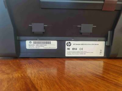 Impresora multifuncional HP Deskjet 2050 - miniatura 3