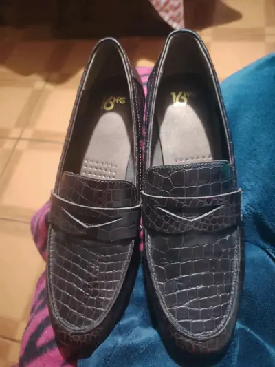 Zapatos mocasines de cuero negro - miniatura 1