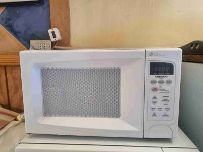 Microondas Daewoo blanco - miniatura 1