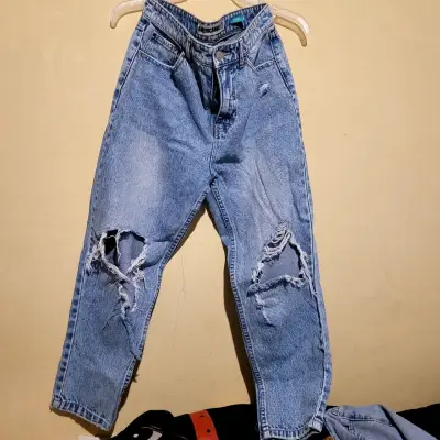 Jeans rasgados denim azul mom - miniatura 1