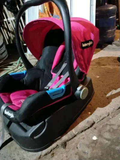 Silla de auto Bebeglo fucsia - miniatura 2