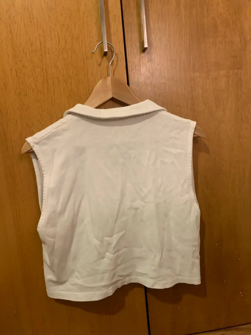 Polera sin mangas blanca - 2