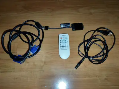 Proyector Epson Powerlite S5+ con accesorios - miniatura 3