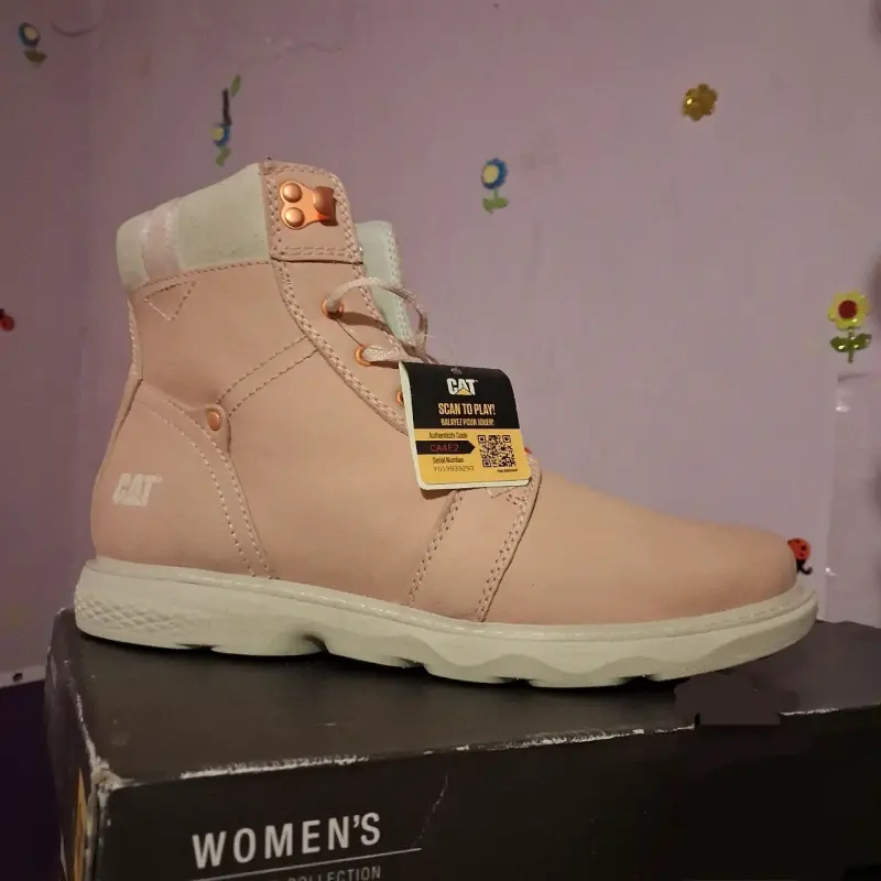 Botas rosadas CAT - 3