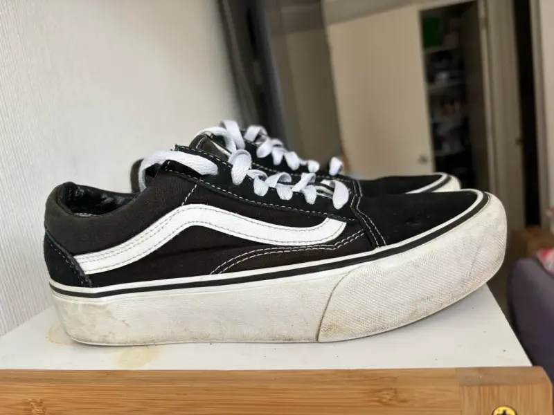 Zapatillas vans negras con blanco - 2