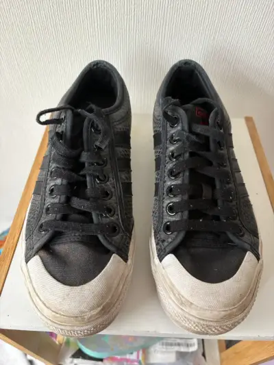 Zapatillas Adidas originales negras - miniatura 1