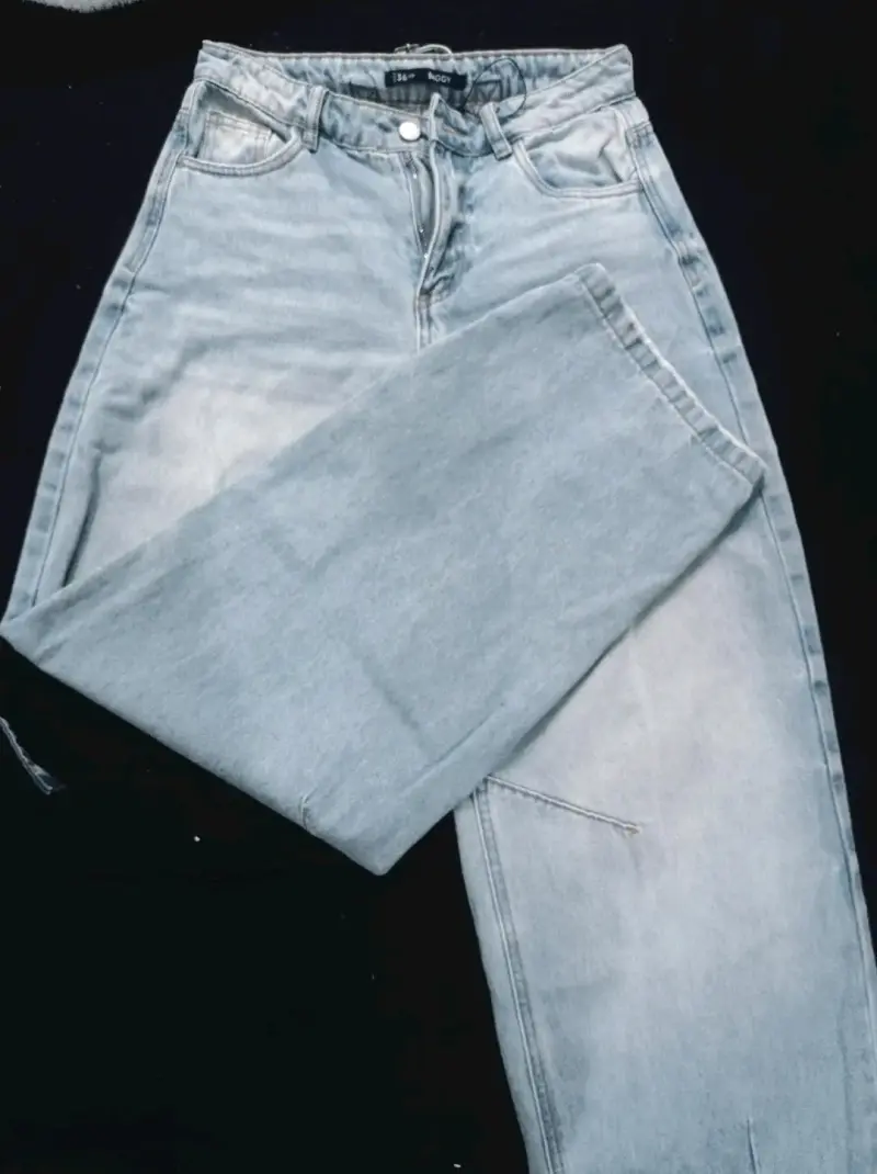 Jeans ancho