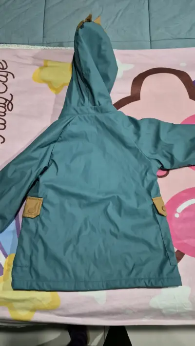 Parka infantil verde con capucha - miniatura 2