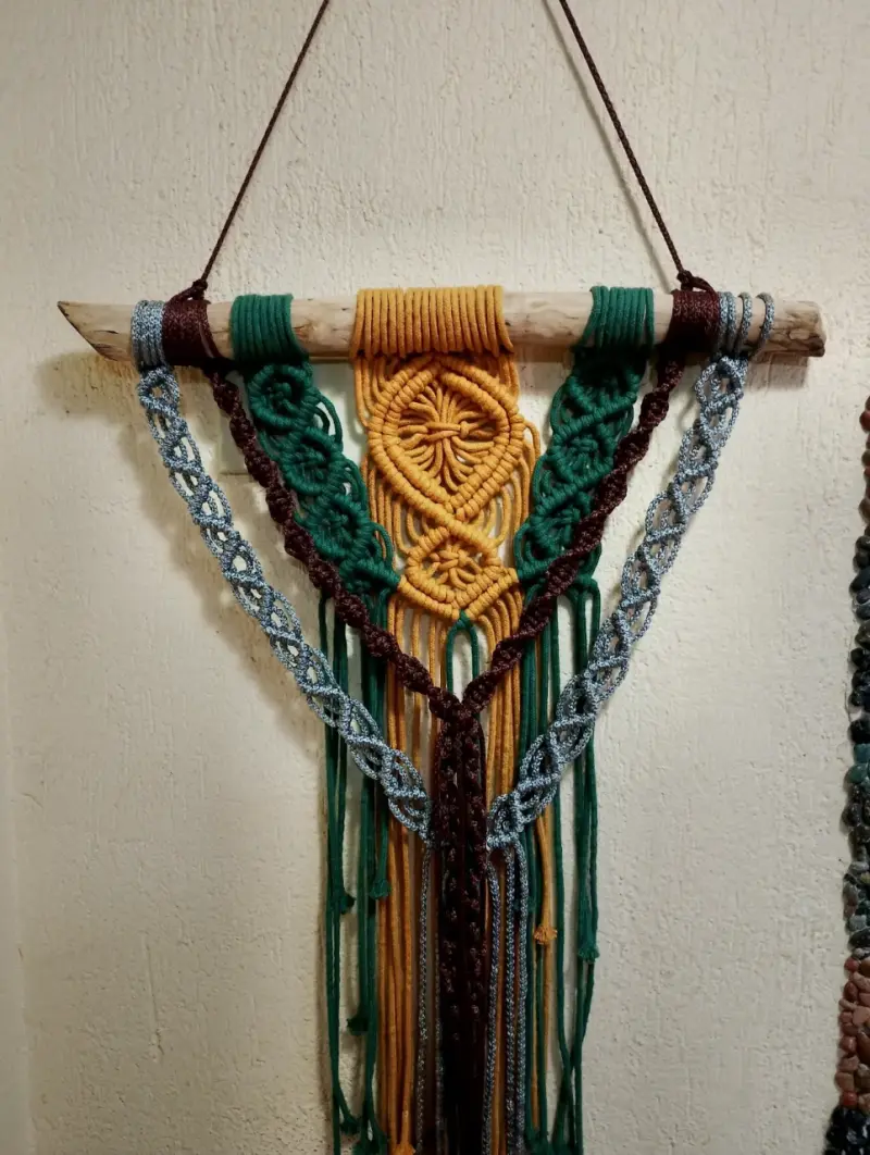 Tapiz de macramé artesanal - 2