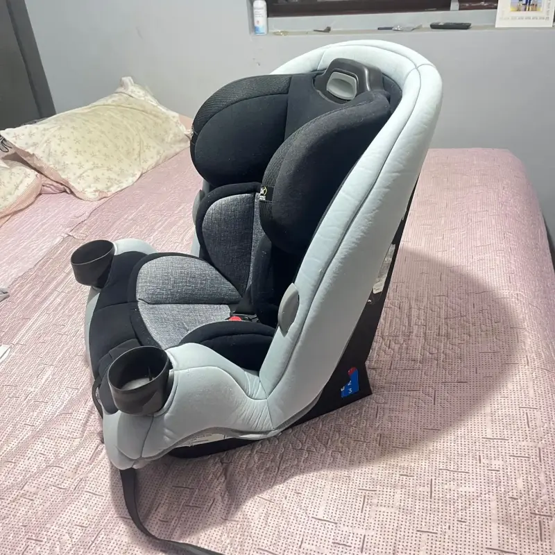 Silla de auto para bebé Safety 1st - 3
