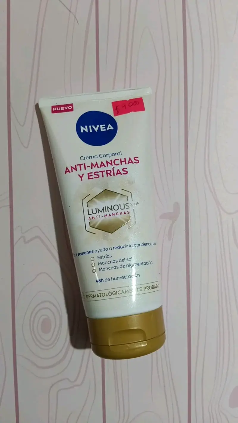 Crema Nivea anti-manchas y estrías