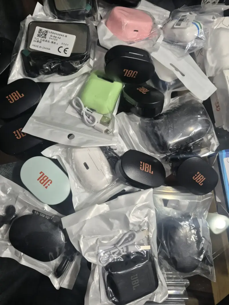 Lote de 10 Auriculares Bluethoot inalámbricos - 2