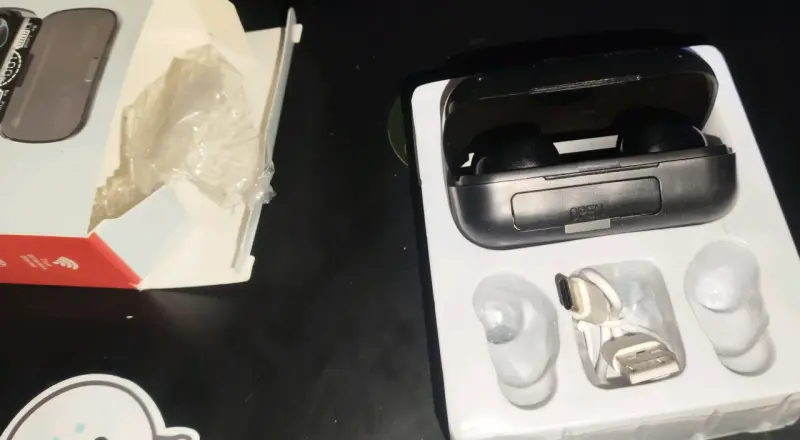 Auriculares Bluetooth negros - 1