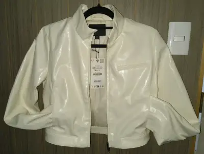 Chaqueta blanca marca Zara - miniatura 1