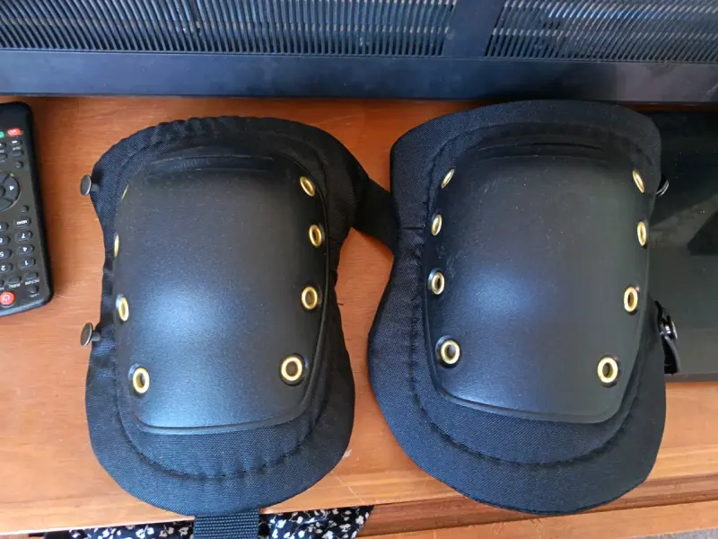 Rodilleras de protección negras