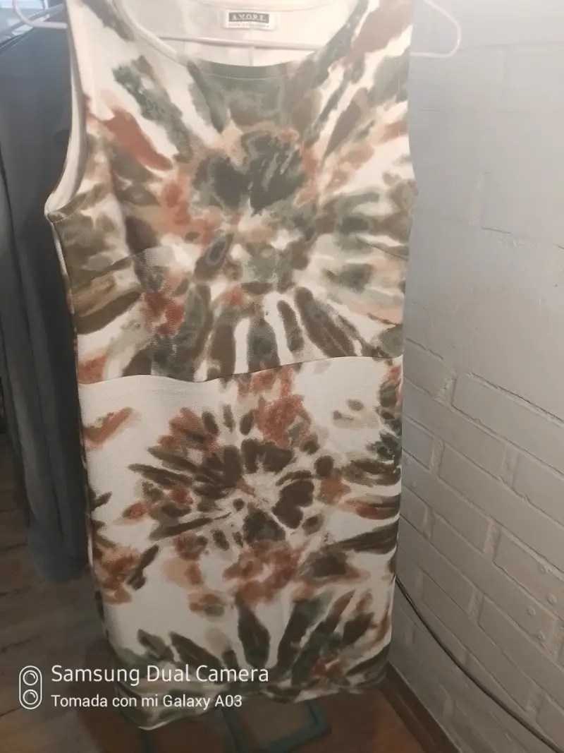 Vestido sin mangas tie-dye