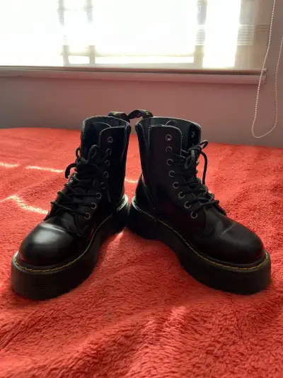 Botas negras estilo militar - miniatura 2