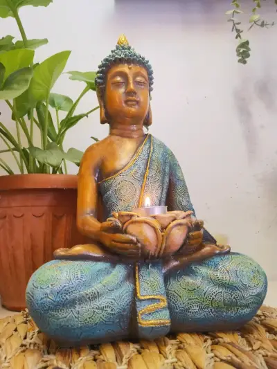 Figura de Buda con portavelas - miniatura 2