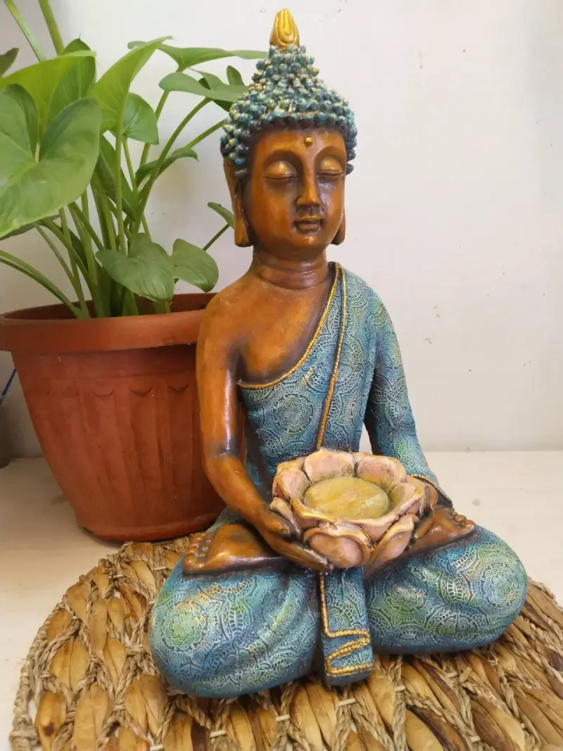 Figura de Buda con portavelas - 4