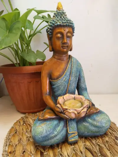 Figura de Buda con portavelas - miniatura 4