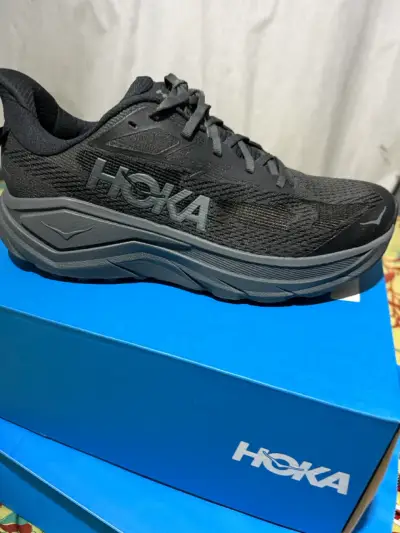 Zapatillas negras Hoka - miniatura 1