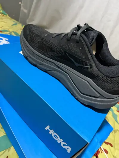 Zapatillas negras Hoka - miniatura 3