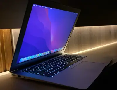 Notebook Apple MacBook como nuevo - miniatura 1