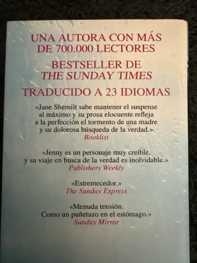 Libro Una Familia Casi Perfecta - miniatura 2