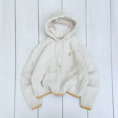 Peludito Nike Beige - miniatura 1