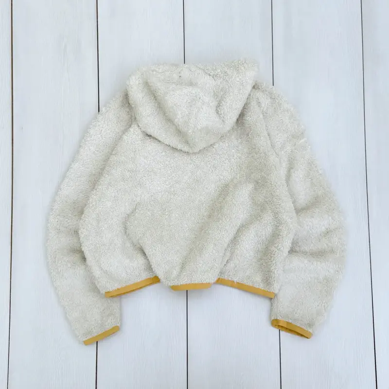 Peludito Nike Beige - 2