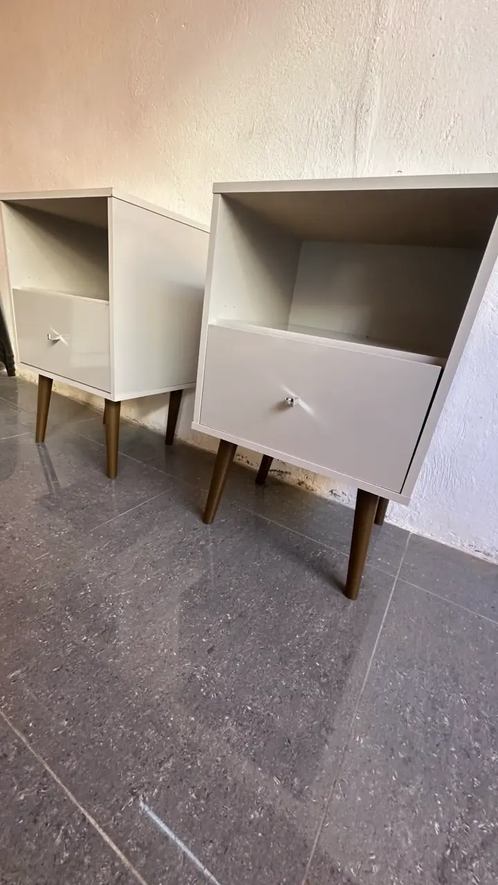 Velador blanco elegante minimalista - 5