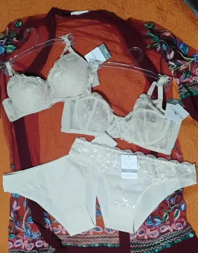 Ropa interior de encaje, nueva - miniatura 5