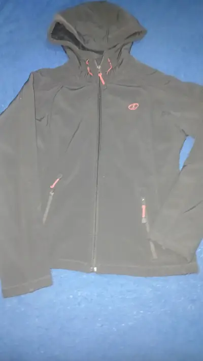 Chaqueta de lana rosada a cuadros - miniatura 4