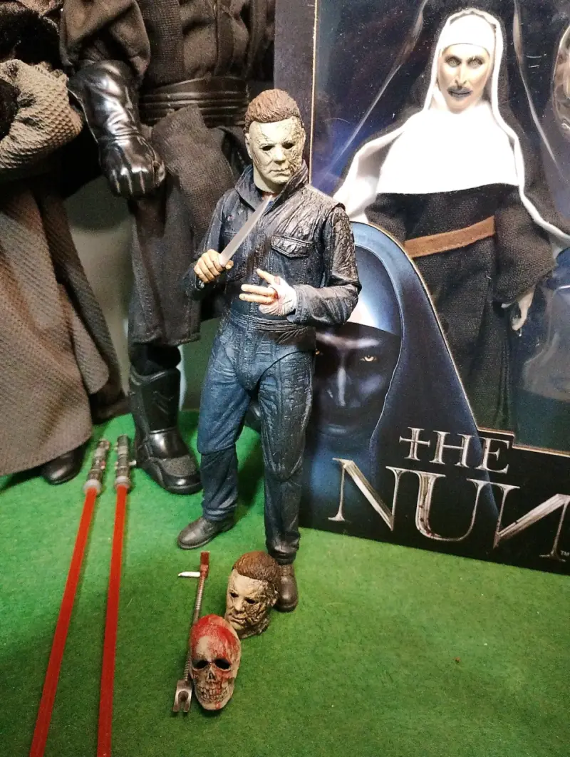 Figuras de acción colección horror y sci-fi - 5