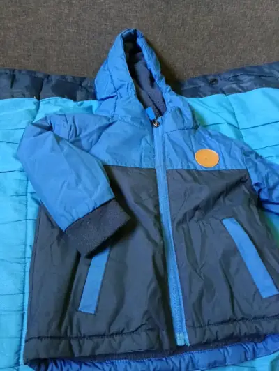 Chaquetas de niño diferentes edades modelos - miniatura 1