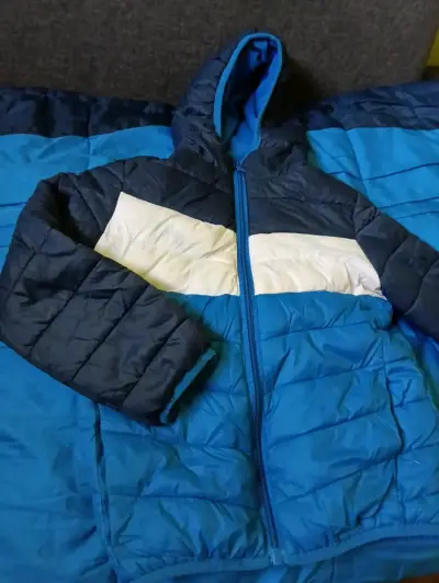 Chaquetas de niño diferentes edades modelos - miniatura 5
