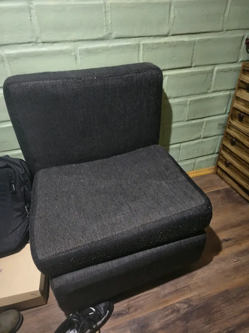 Sillón individual gris oscuro