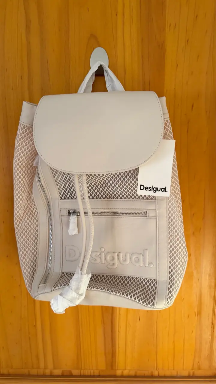 Mochila blanca Desigual