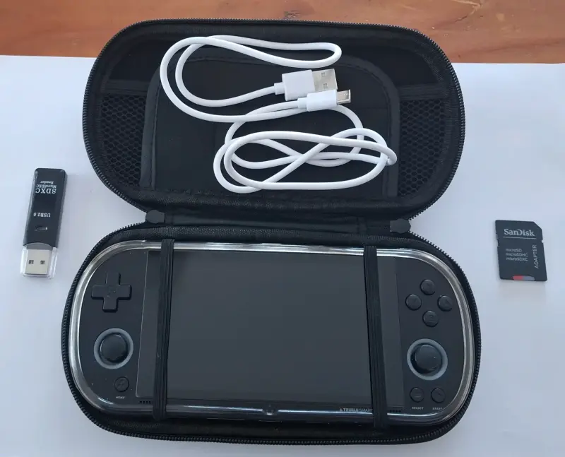 Consola portátil Trimui Smart Pro - 1