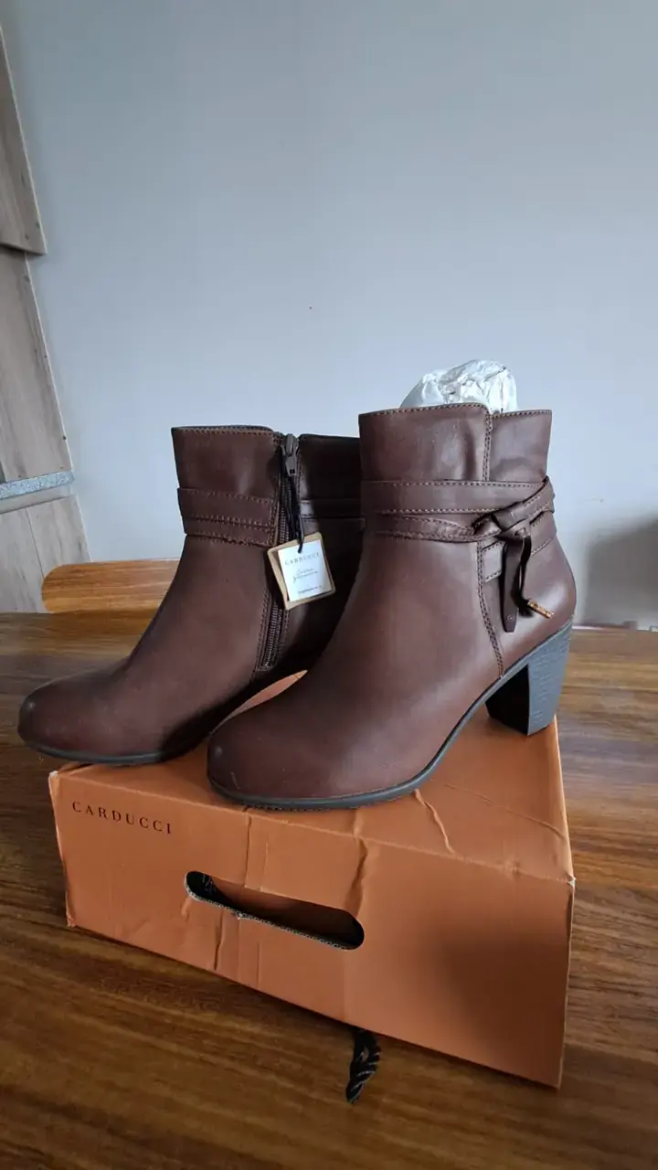 Botines marrones con tacón