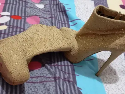 Botines de taco alto con brillo - miniatura 1