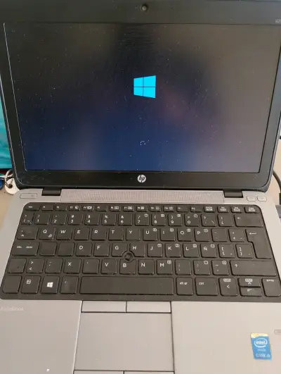 Notebook HP EliteBook 820 Intel i5 - miniatura 2