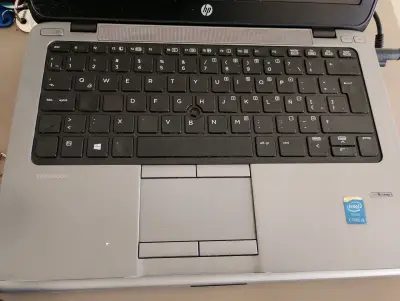 Notebook HP EliteBook 820 Intel i5 - miniatura 3