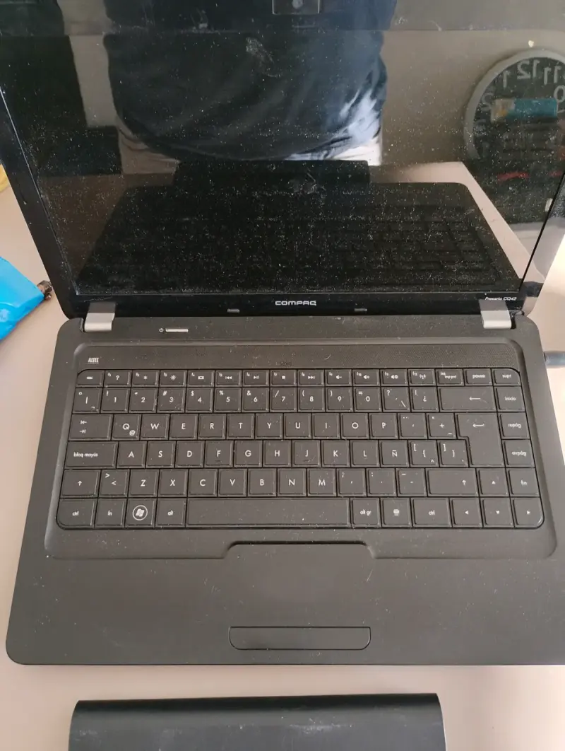 Notebook Compaq Presario CQ42 - 2