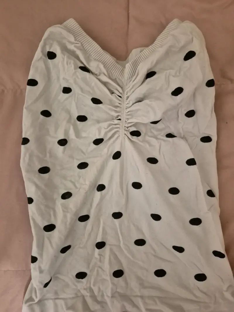 Polera blanca de lunares - 2