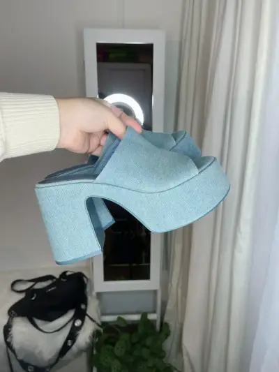 Sandalias plataforma denim STRADIVARIUS talla 38 - miniatura 1