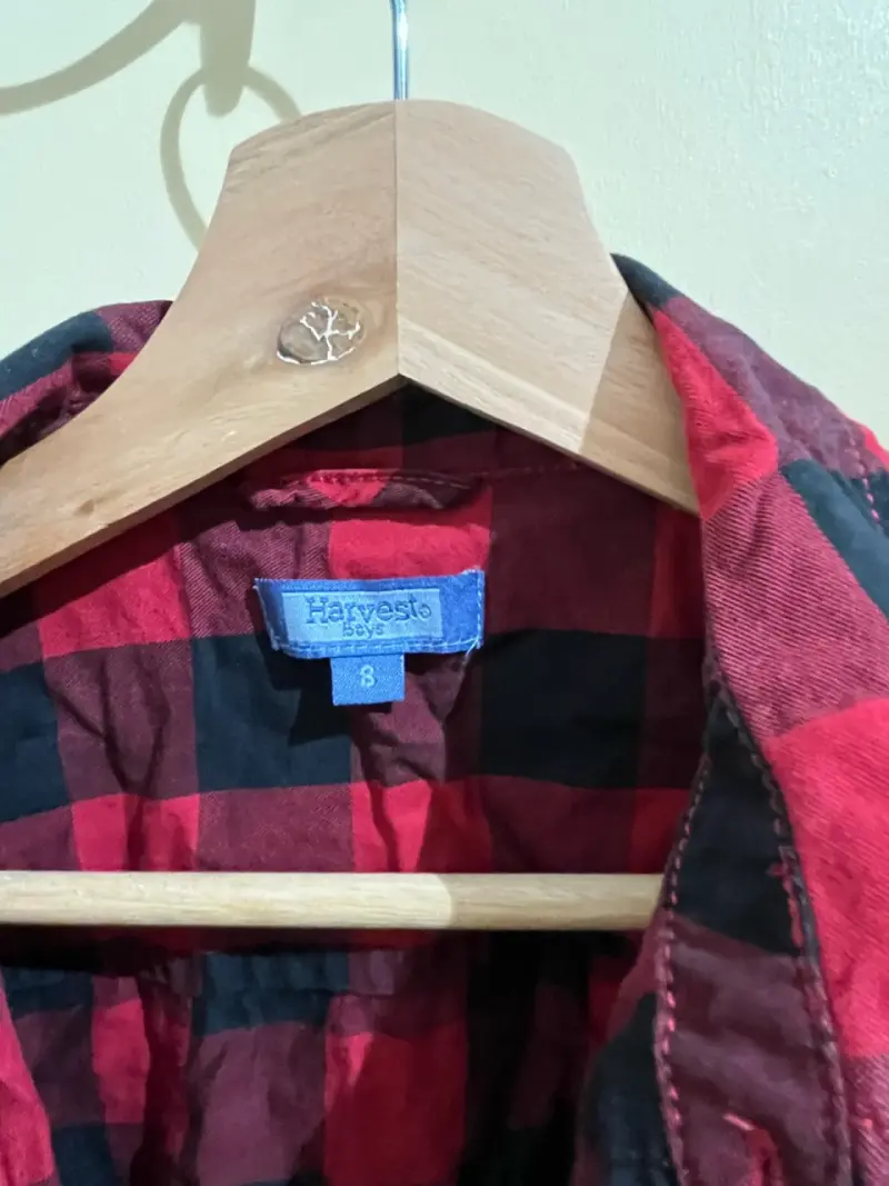 Camisa a cuadros roja y negra TALLA 8 - 3