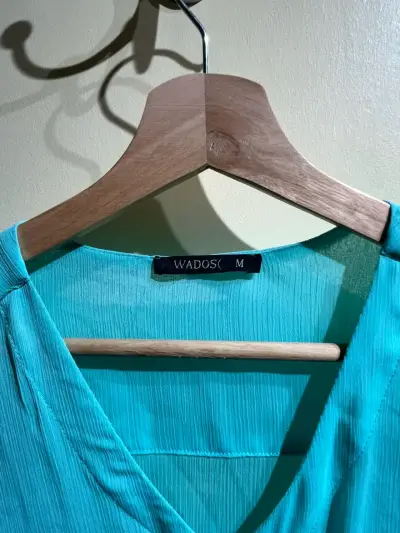 Blusa Verde para mujer marca WADOS talla M - miniatura 2