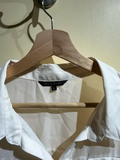 Blusa blanca mujer marca Alanis, talla M-L - miniatura 3