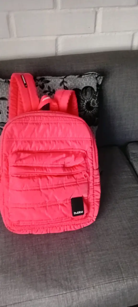 Mochila rosa vibrante Bubba